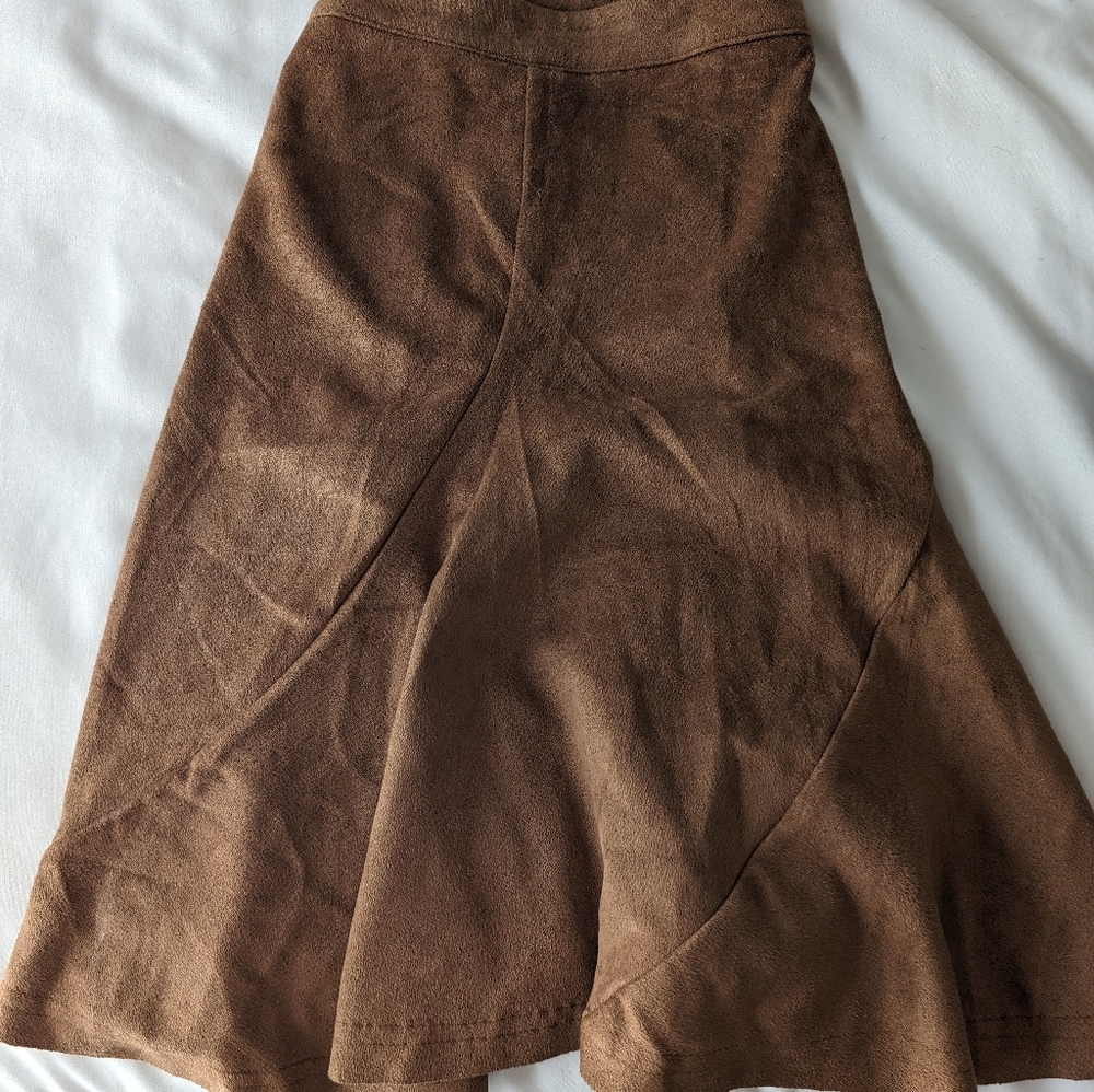 Fashion Nova NWT XL suede skirt